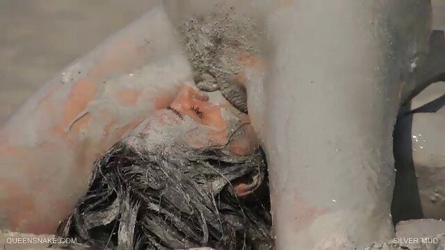 Відмінно : Руда пустунка зраджує своєму хлопцеві зі старшим хлопцем тьолки кінчають Класні порнофільми