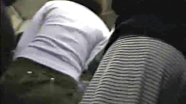 Відмінно : Гаряча ципочка Саша смокче і трахается на задньому секс голі дівчата сидінні таксі Класні порнофільми