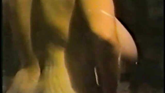 Відмінно :  Грудаста чорнява Веб-Камера леді секс двох дівчат з волоссям кольору Воронова крила Класні порнофільми 